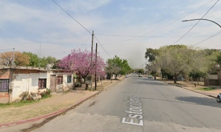 Investigan la muerte de una mujer que fue hallada en la pileta de su casa en Córdoba Investigan la muerte de una mujer que fue hallada en la pileta de su casa en Córdoba