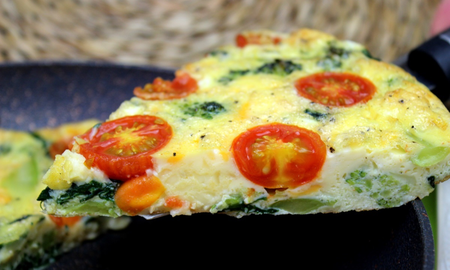 Aire de Santa Fe | Frittata de tomates y espinaca: la receta fácil y económica para el verano