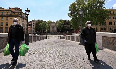 Italia sale de a poco del confinamiento. Italia sale de a poco del confinamiento.