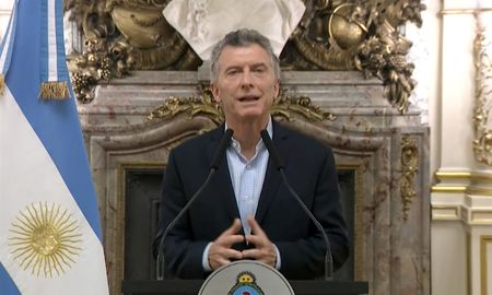 macri rearma el gabinete economico y desplaza a aranguren y a cabrera