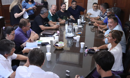 Hubo acuerdo entre Festram e intendentes de Santa Fe. Hubo acuerdo entre Festram e intendentes de Santa Fe.