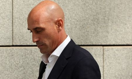 Luis Rubiales fue detenido en el aeropuerto español de Barajas, Madrid. Luis Rubiales fue detenido en el aeropuerto español de Barajas, Madrid.