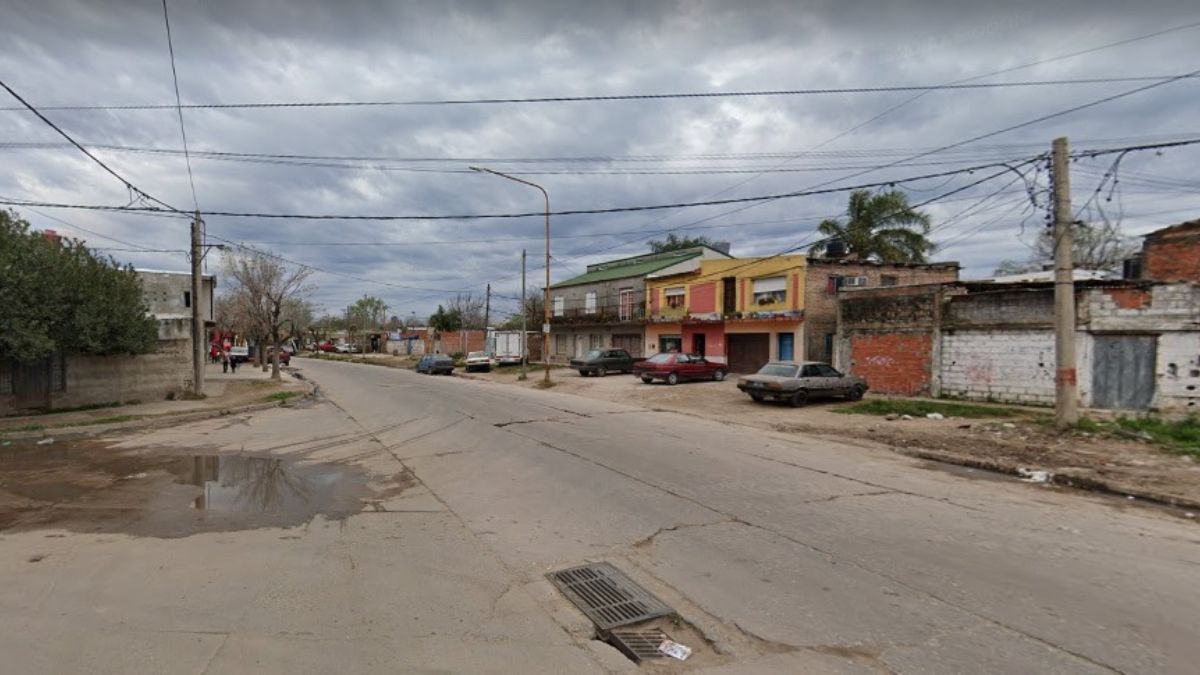 Mosconi y Corrientes: intentó fugarse en una moto robada