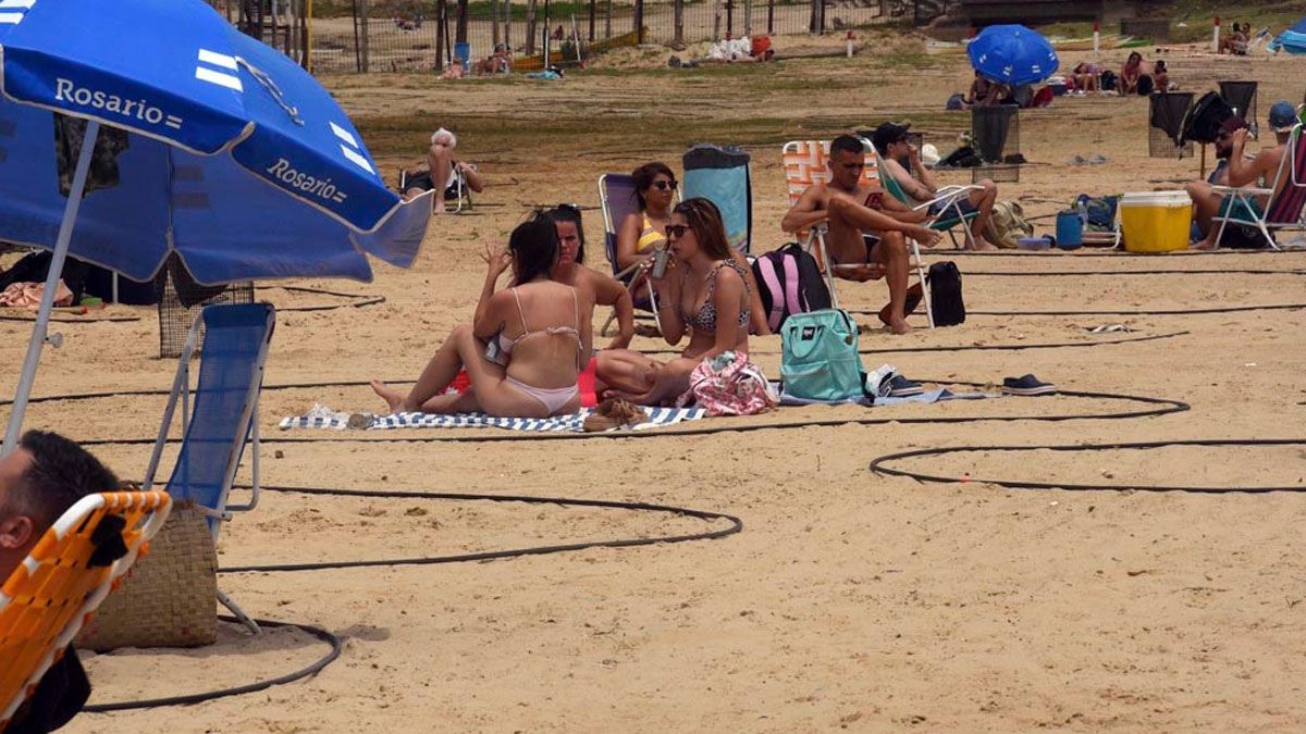 El anuncio se realizó luego de que se conocieran a través de redes sociales distintas convocatorias a fiestas clandestinas en las islas.