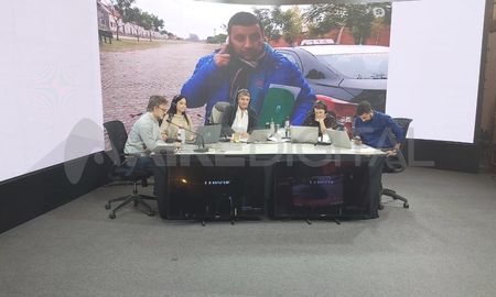 Carlos, chofer de taxi, adjudicatario de una de las nuevas licencias. Carlos, chofer de taxi, adjudicatario de una de las nuevas licencias.