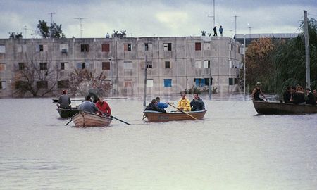 Cada 29 de abril será el Día de la Memoria y la Solidaridad de la Inundación de Santa Fe y alrededores. Cada 29 de abril será el Día de la Memoria y la Solidaridad de la Inundación de Santa Fe y alrededores.