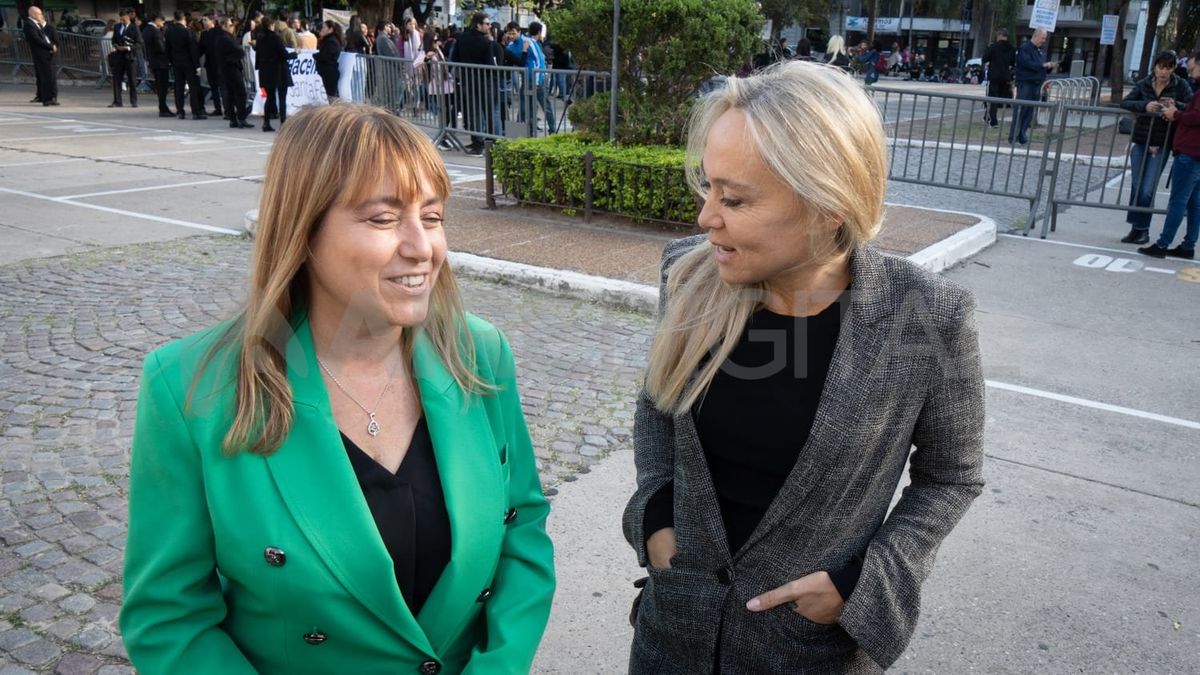La defensora general de la provincia, Estrella Moreno Robinson, junto a la titular del Ministerio Público de la Acusación María Cecilia Vranicich. La defensora general de la provincia, Estrella Moreno Robinson, junto a la titular del Ministerio Público de la Acusación María Cecilia Vranicich.