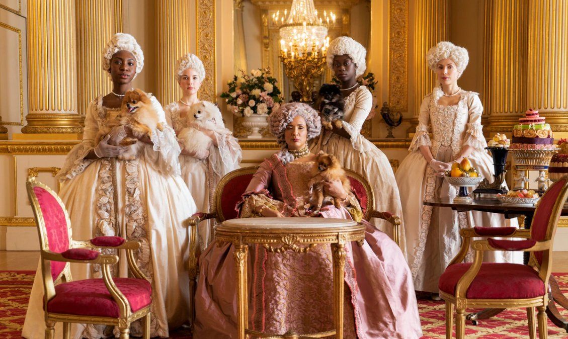 Netflix reveló las primeras informaciones de la nueva producción derivada de Bridgerton: la reina Charlotte tendrá su propia serie.