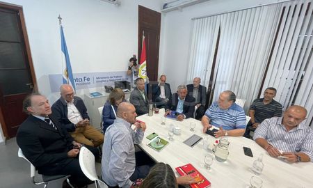 La paritaria docente se reunirá el jueves a las 7.45. La paritaria docente se reunirá el jueves a las 7.45.