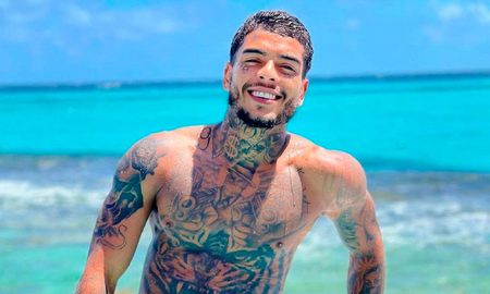 MC Kevin falleció al tirarse del quinto piso del hotel donde se alojaba en Río de Janeiro, para evitar que su esposa lo encontrara en una orgía sexual. MC Kevin falleció al tirarse del quinto piso del hotel donde se alojaba en Río de Janeiro, para evitar que su esposa lo encontrara en una orgía sexual.