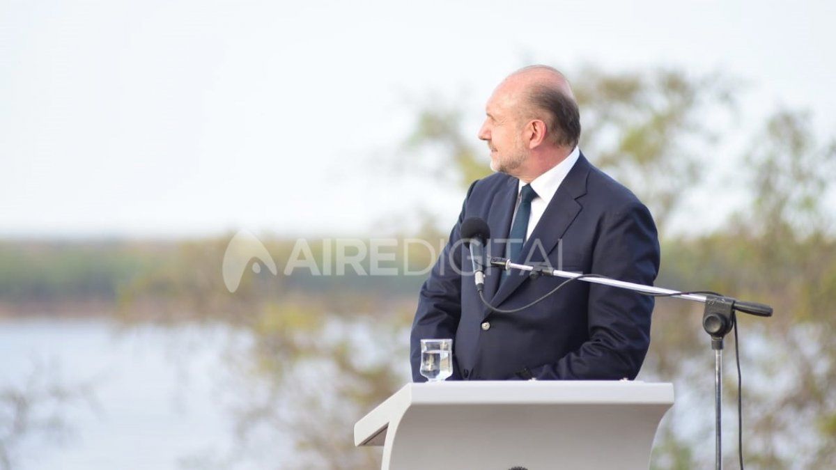 Omar Perotti, en alerta tras la confirmación de que Bordet tiene coronavirus