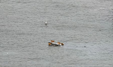 Un helicóptero cayó en el Río Hudson de Nueva York. Hasta el momento, se reportaron seis muertos. Un helicóptero cayó en el Río Hudson de Nueva York. Hasta el momento, se reportaron seis muertos.