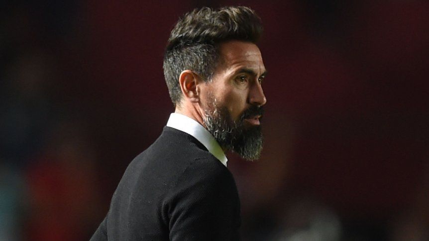 El ex Colón, Eduardo Domínguez, firme candidato para dirigir a Boca