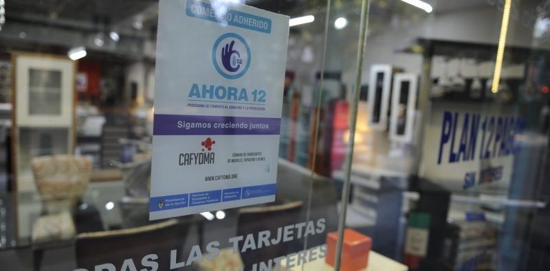 El Gobierno Nacional relanzó el “Ahora 12” con una fuerte baja de la tasa