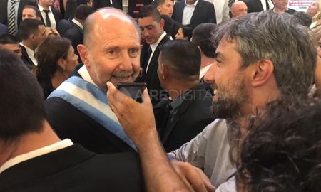 el saludo del flamante gobernador omar perotti para los santafesinos el saludo del flamante gobernador omar perotti para los santafesinos