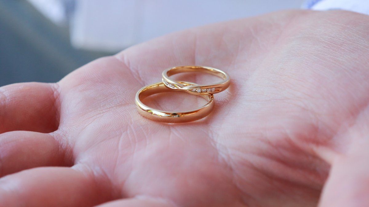 Dos pacientes con covid-19 se casaron en el hospital antes de ser intubados