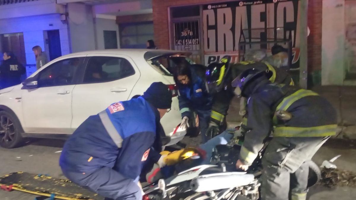 El accidente ocurrió sobre avenida Facundo Zuviría al 3600, de Santa Fe.