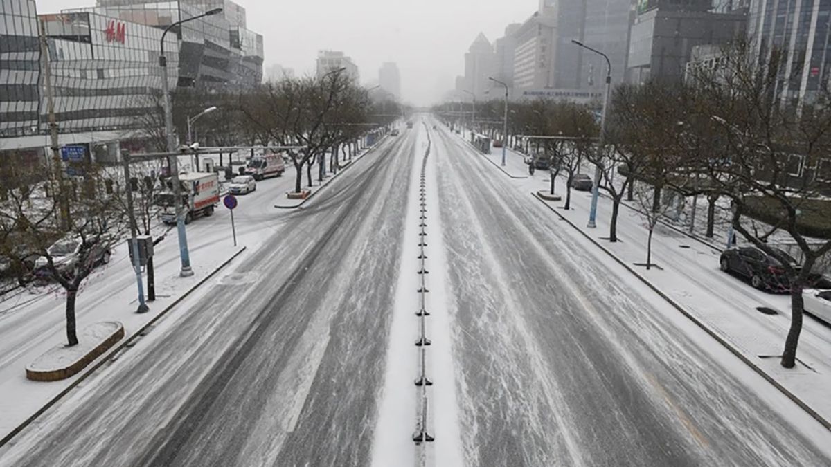 El temor al coronavirus convirti&oacute; a Beijing en una ciudad desierta.