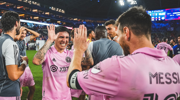 Facundo Farías junto a Lionel Messi en Inter Miami.