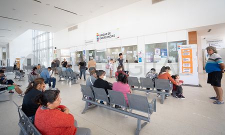 Los hospitales facturan y cobran por los servicios brindados a clientes de prepagas, afiliados de obras sociales, ART y compañías de seguro. Los hospitales facturan y cobran por los servicios brindados a clientes de prepagas, afiliados de obras sociales, ART y compañías de seguro.