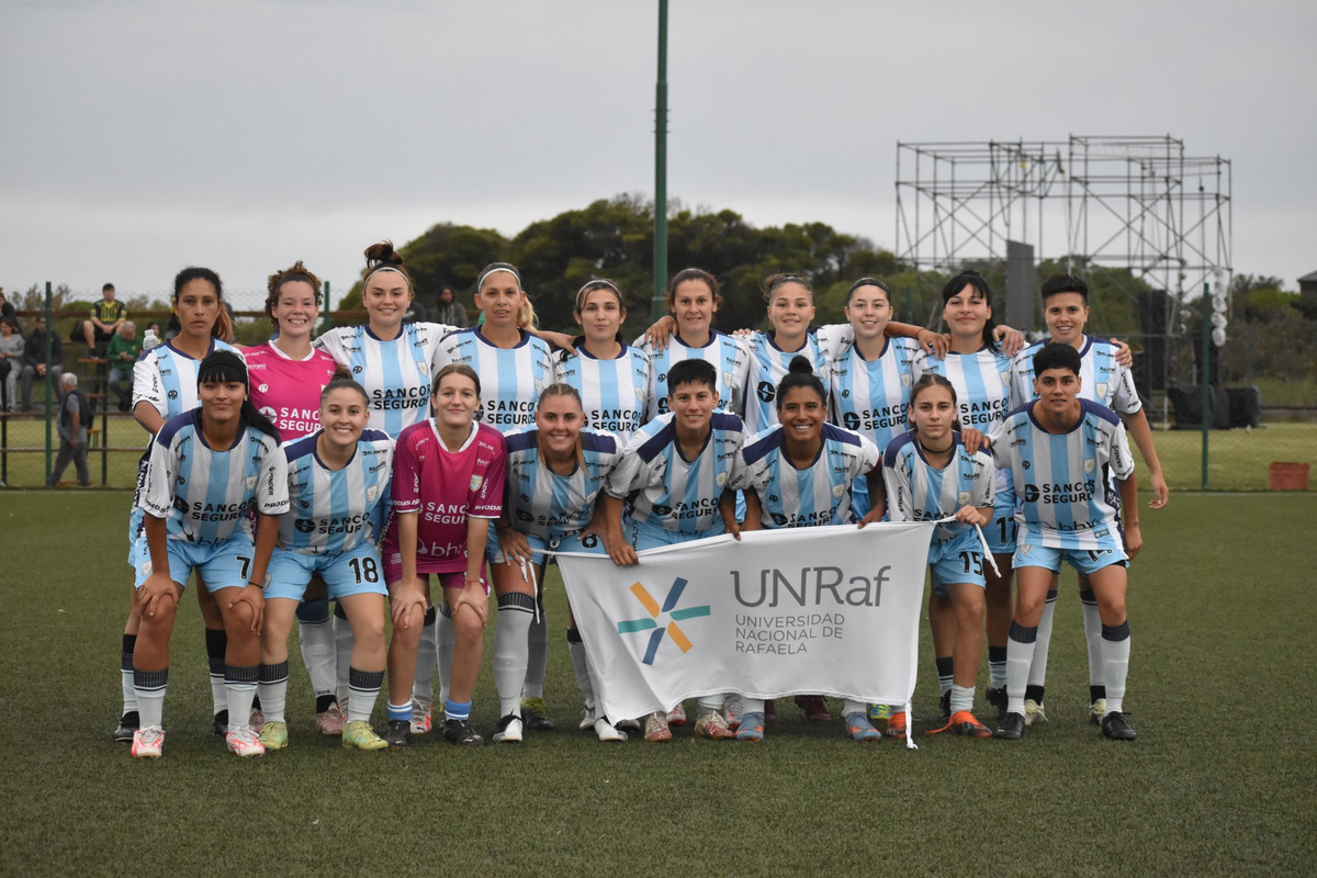 Equipo santafesino reveló el motivo por el cual que no tendrá fútbol femenino este 2024.