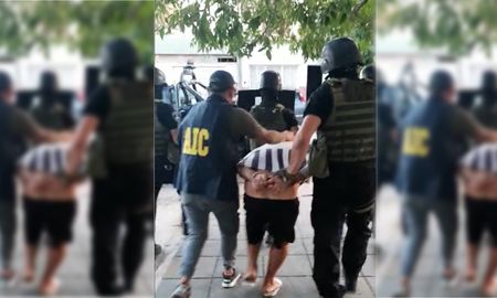 El detenido era intensamente buscado por las fuerzas policiales. El detenido era intensamente buscado por las fuerzas policiales.
