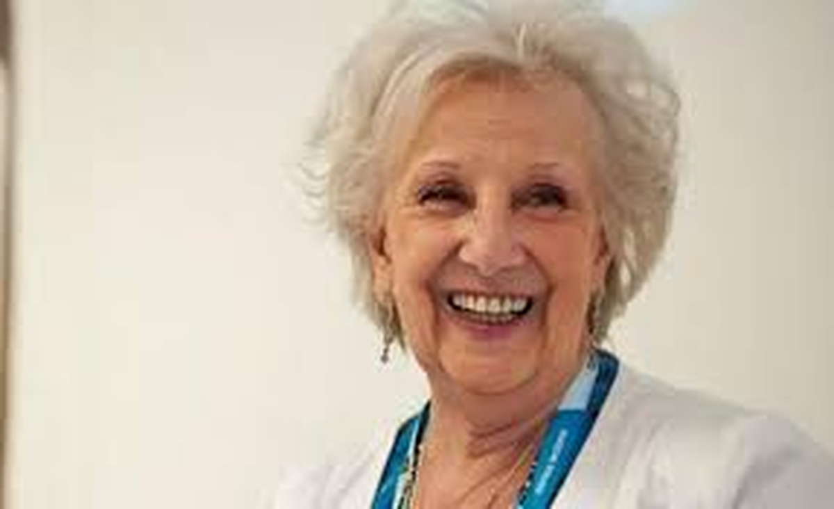 Estela de Carlotto le agradeci&oacute; a Le&oacute;n Gieco su apoyo a Las Abuelas de Plaza de Mayo.&nbsp;