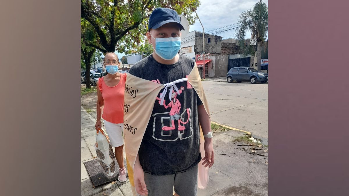 El miércoles 1 de abril fue un día que quedará marcado para siempre. Mateo atravesó su última sesión de quimioterapia, la última de un tratamiento que había comenzado en agosto de 2025. El miércoles 1 de abril fue un día que quedará marcado para siempre. Mateo atravesó su última sesión de quimioterapia, la última de un tratamiento que había comenzado en agosto de 2025.