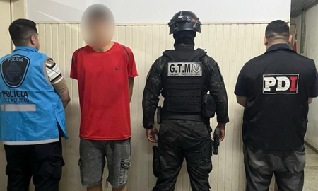 Cayó en Rosario un menor que había intentado robarle el arma a una policía en CABA Cayó en Rosario un menor que había intentado robarle el arma a una policía en CABA