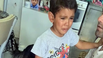 Noche de terror para la madre de Ángel López en la cárcel: colchones quemados y una tensa pelea entre presas