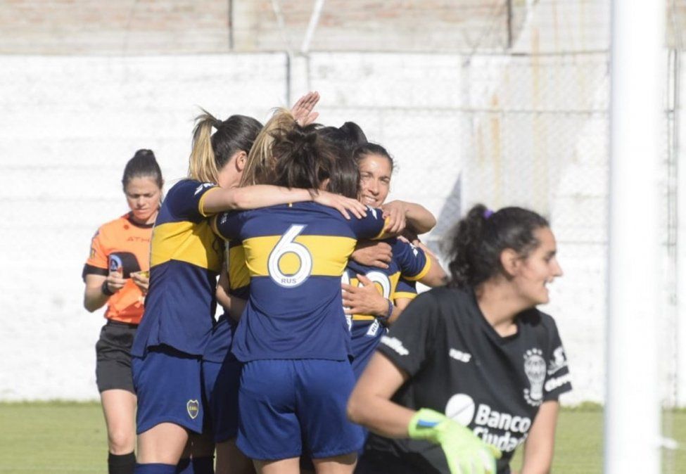 Boca venció a Huracán y quedó como líder del torneo femenino de Primera División