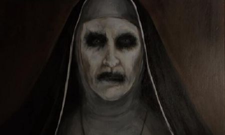 El director de La Monja reveló que vio fantasmas en el set y aterrorizó a todos con su relato. El director de La Monja reveló que vio fantasmas en el set y aterrorizó a todos con su relato.