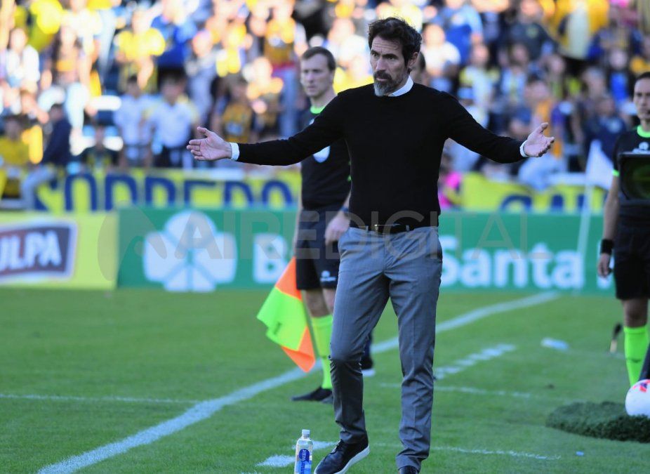 Eduardo Domínguez volverá a dirigir luego de su decepcionante paso por Independiente de Avellaneda.