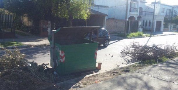 Encontraron un bebé muerto en un contenedor de basura