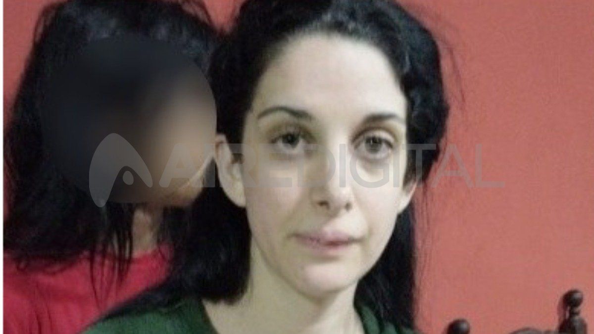 'La Diabla' se zafó de las esposas, saltó de la silla, manoteó un chip considerado clave en la pesquisa y se lo tragó. 'La Diabla' se zafó de las esposas, saltó de la silla, manoteó un chip considerado clave en la pesquisa y se lo tragó.