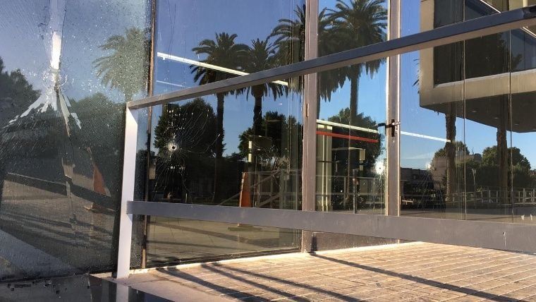 Balearon el Centro de Justicia Penal y los tribunales provinciales en Rosario