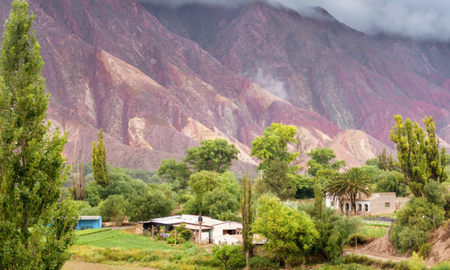El pueblo jujeño fue reconocido por la UNESCO y postulado por la ONU como uno de los mejores destinos turísticos rurales del mundo. El pueblo jujeño fue reconocido por la UNESCO y postulado por la ONU como uno de los mejores destinos turísticos rurales del mundo.