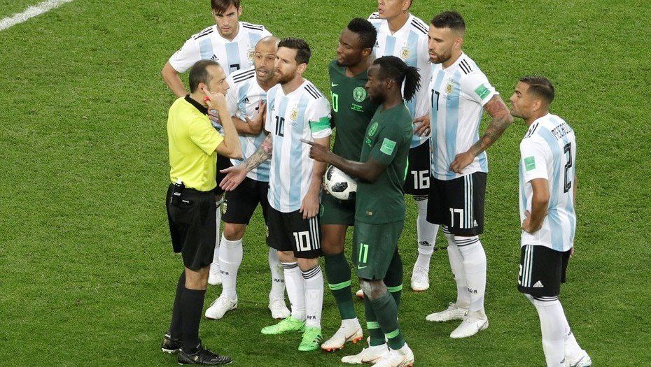 El VAR, presente para confirmar un penal y evitar otro