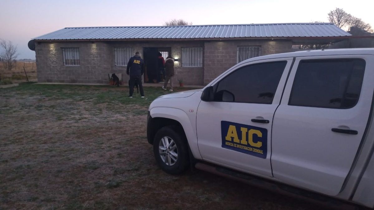 El momento en que los investigadores concretaron uno de los procedimientos. 