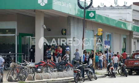 pago extendido a estatales: el banco de santa fe no cobrara intereses en las tarjetas pago extendido a estatales: el banco de santa fe no cobrara intereses en las tarjetas