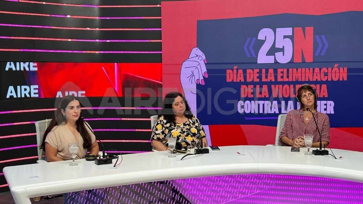 Solange Etcheverría, integrante de la Casa de las Mujeres Libres, María del Carmen Mangold, médica sexóloga feminista y Andrea Viñuela, periodista de AIRE. Solange Etcheverría, integrante de la Casa de las Mujeres Libres, María del Carmen Mangold, médica sexóloga feminista y Andrea Viñuela, periodista de AIRE.