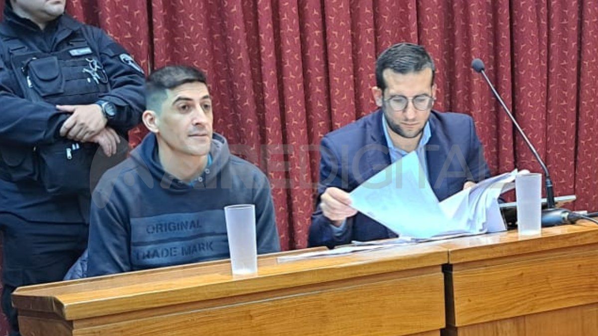  Gustavo Ponce de León junto a su abogado defensor Ignacio Alfonso Garrone. Gustavo Ponce de León junto a su abogado defensor Ignacio Alfonso Garrone.