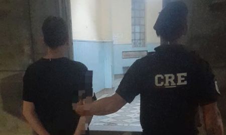 Ocurrió en en Uruguay y Lamadrid, en el suroeste de Santa Fe. La Policía secuestró una pistola y encontró varias vainas servidas en una vivienda. Ocurrió en en Uruguay y Lamadrid, en el suroeste de Santa Fe. La Policía secuestró una pistola y encontró varias vainas servidas en una vivienda.