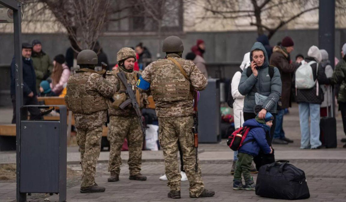 Los servicios ucranianos indicaron que siete personas