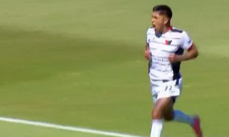Así fue el gol que Colón le metió a Deportivo Madryn a los 30 segundos del partido Así fue el gol que Colón le metió a Deportivo Madryn a los 30 segundos del partido