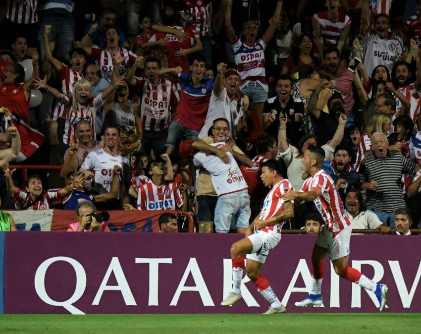 En 2020 continúa el periplo internacional. Goleada y baile ante Mineiro&nbsp;en Santa Fe.