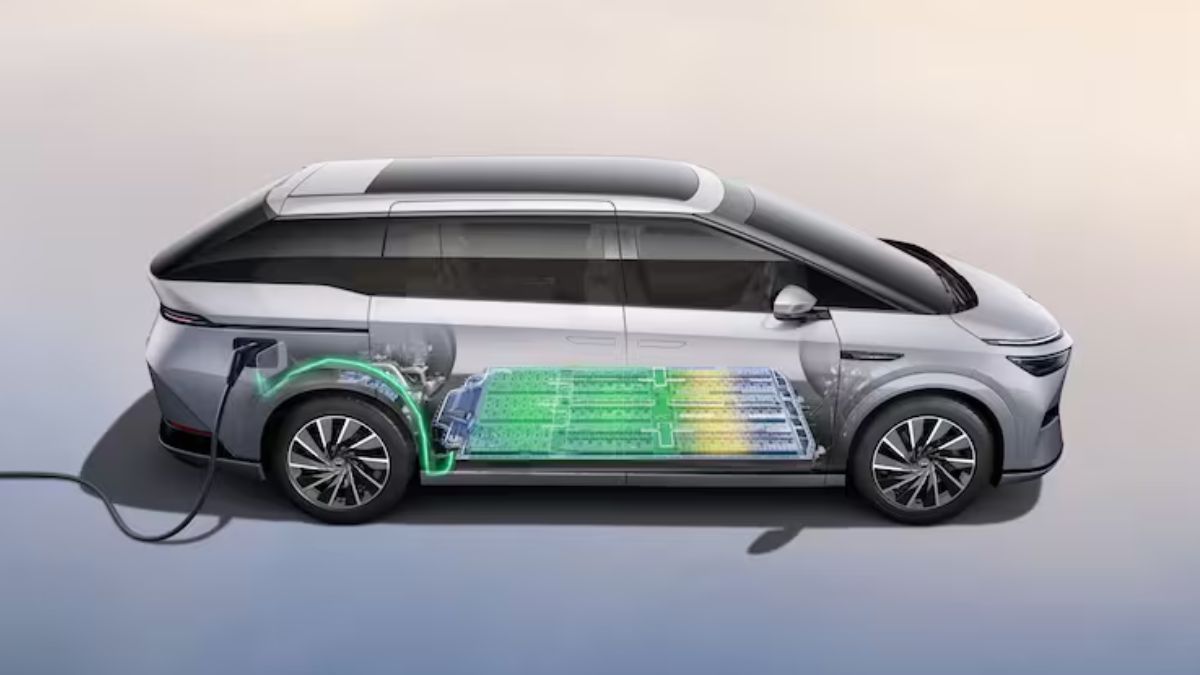 Permitiría una autonomía puramente eléctrica cercana a los 450 kilómetros. Permitiría una autonomía puramente eléctrica cercana a los 450 kilómetros.