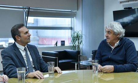 Julio Cordero y Sergio Romero se reunieron en Buenos Aires. Julio Cordero y Sergio Romero se reunieron en Buenos Aires.