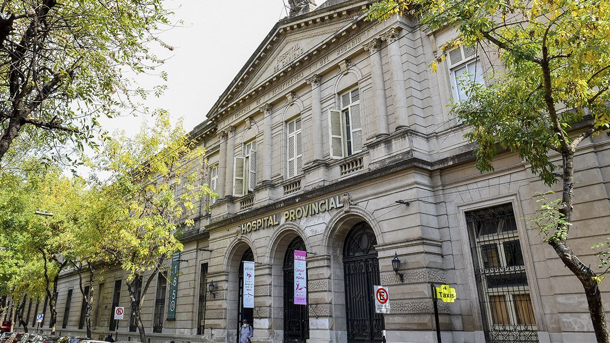 El joven fue trasladado al Hospital Provincial de Rosario.