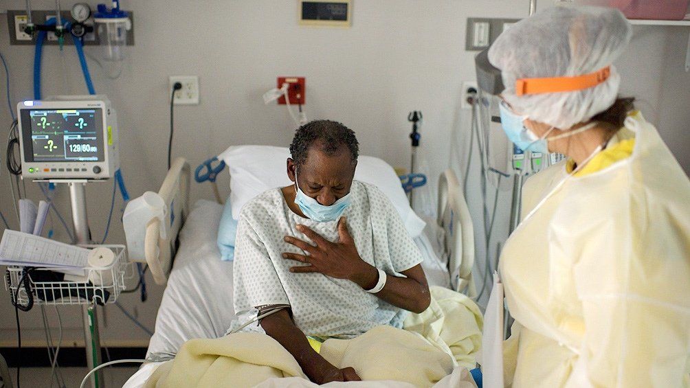 Los casos de coronavirus en Estados Unidos superaron los 10 millones y los muertos los 237.700 en medio del tercer pico de contagios en la primera ola de la pandemia, según informó la Universidad Johns Hopkins.